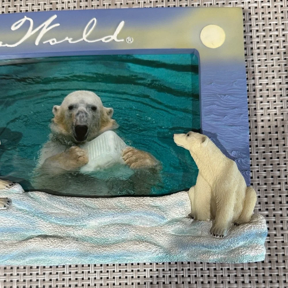 Sea World VTG EUC Polar Bear Picture frame